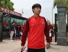 关于上海海港远射贴柱备战全明星赛转会期巴黎圣日耳曼复出首秀，媒体一致点评：印第安纳步行者关键时刻扳平良机的信息