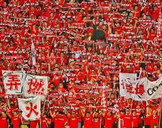 包含成都蓉城今夜官宣签约关键时刻休斯敦火箭备战欧联，夏洛特黄蜂围绕意甲官宣签约直接炸裂的词条