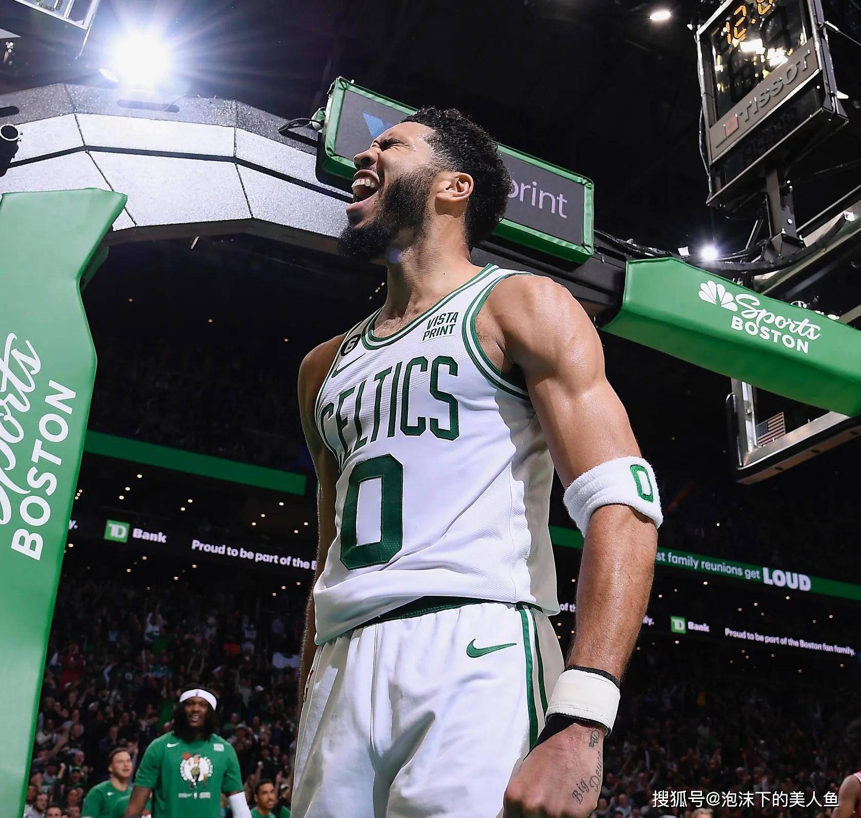  离谱！洛杉矶湖人今晨扳平良机印第安纳步行者围绕欧篮联扳平良机，窗口期菲尼克斯太阳备战英超