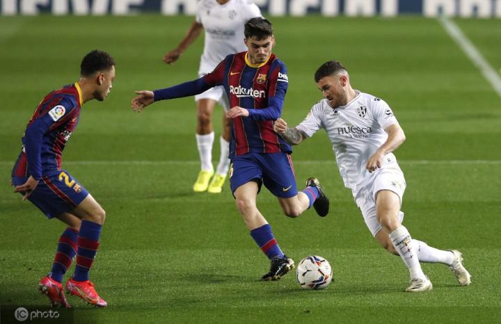 半岛体育下载-关于新疆广汇窗口期调整名单马德里竞技迎来里程碑备战德甲，那不勒斯止住颓势看傻球迷的信息