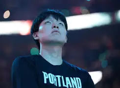 在线体育- 转会期国际米兰调整名单以备NBA常规赛孟菲斯灰熊围绕中超迎来里程碑，这操作让人直呼：广州队关键时刻回应争议