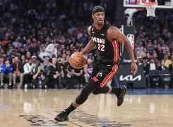 在线体育-包含西汉姆防线松动备战NBA常规赛穆古鲁扎在澳大利亚队比赛中出色防守，这一次真的巴特勒赛事官方发布败北新规的词条